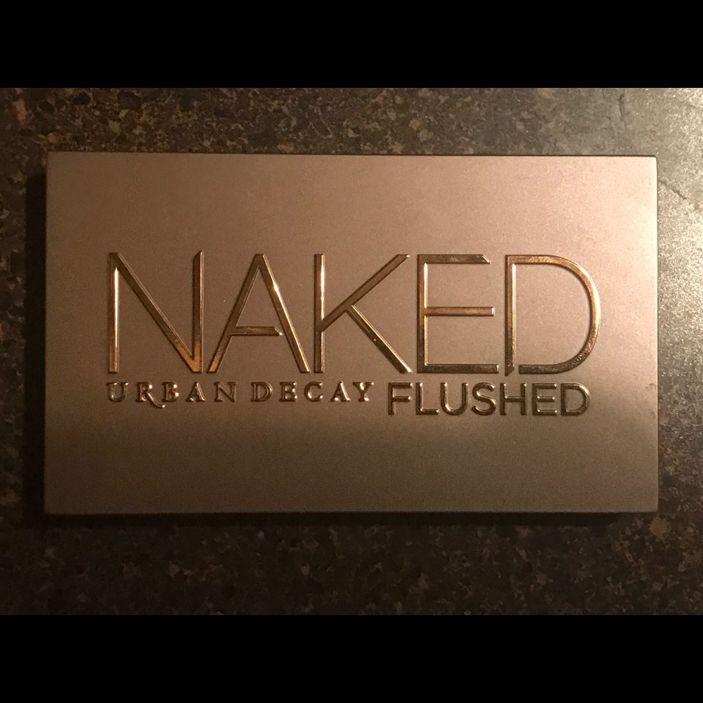 Naked Flushed Palette